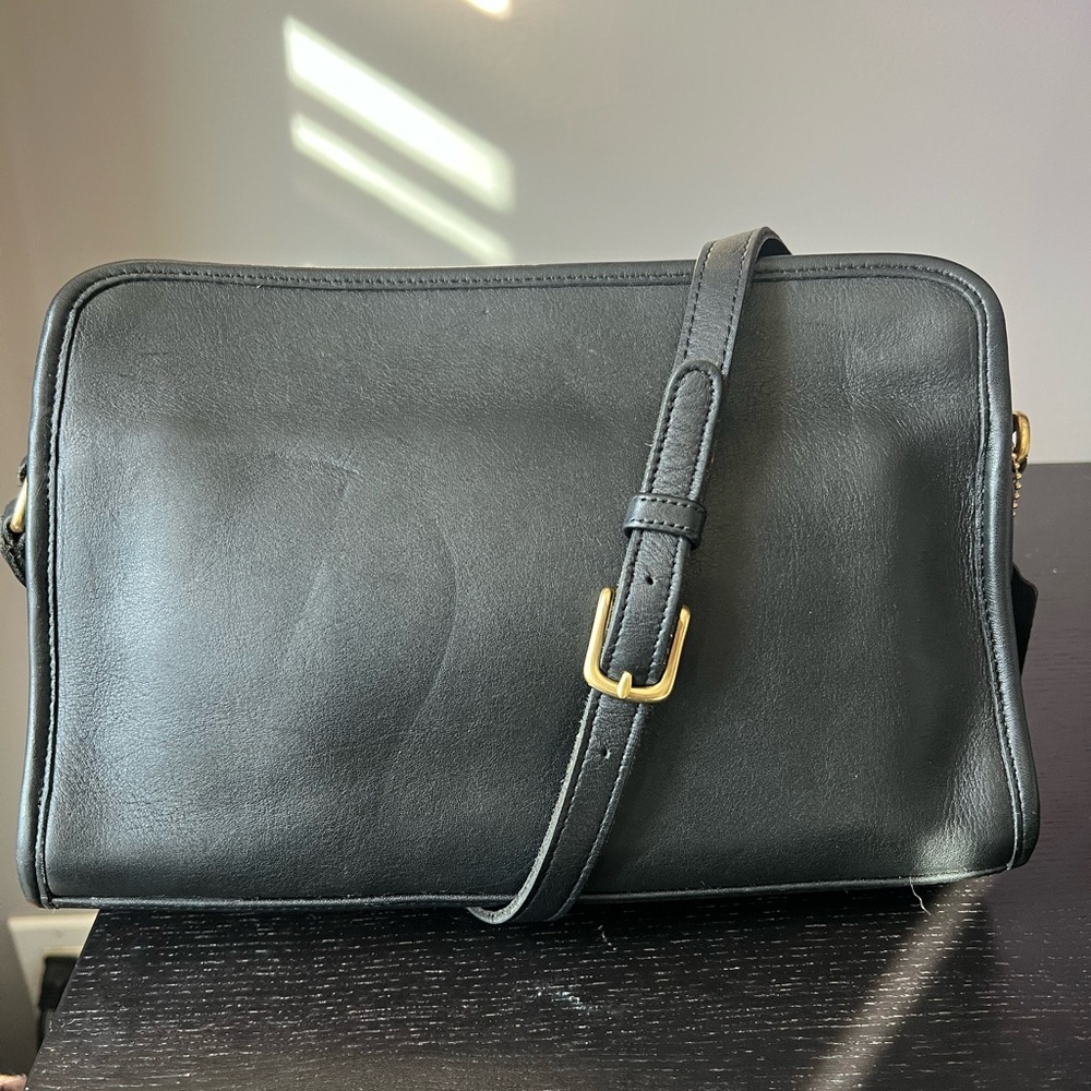 Vintage Coach Sutton Zip Leather Bag 9814